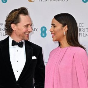 Logodnica lui Tom Hiddleston, Zawe Ashton, este însărcinată