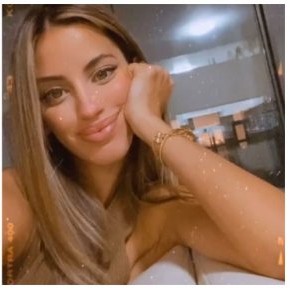 Femeia care reușește să cheltuiască zilnic 50.000 de dolari din banii părinților