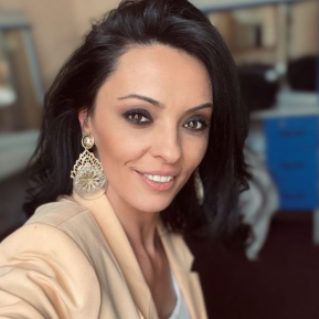 Cosmina Păsărin, declarații neașteptate despre viața ei amoroasă. Ce a putut spune frumoasa brunetă
