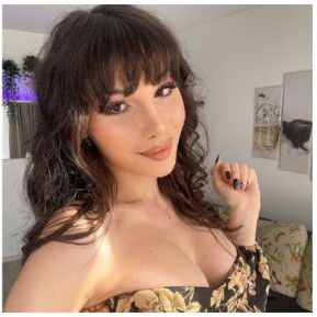 Darius de la “Românii au talent”? Nu, este Daria Jane acum! Totul despre primul influencer trans din România
