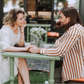 14 femei s-au confesat: care este cea mai bună replică de agățat auzita vreodată de ele