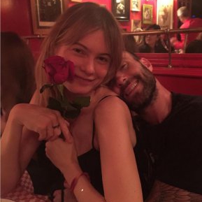 Adam Levine, acuzat că a înșelat-o pe Behati Prinsloo, însărcinată cu cel de-al treilea copil al lor