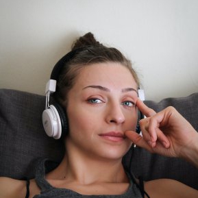 Melodiile triste ajuta la mentinerea sanatatii psihice. Asculta-le fara regrete