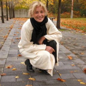"Cereți întotdeauna a doua opinie", mesajul lui Sharon Stone după ce a primit un diagnostic greșit, care i-a pus viața în pericol