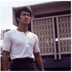 Cea mai probabilă cauză a morții lui Bruce Lee, dezvăluită după mai bine de 50 de ani. Detalii neștiute despre viața lui