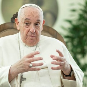 Papa Francisc are deja demisia semnată. „Cred că la vârsta mea și cu această problemă trebuie să mă păstrez"