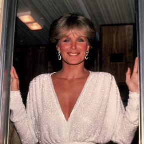 Ce face și cum mai arată Linda Evans astăzi. A fost nevoită să aleagă între carieră și viața de femeie casnică