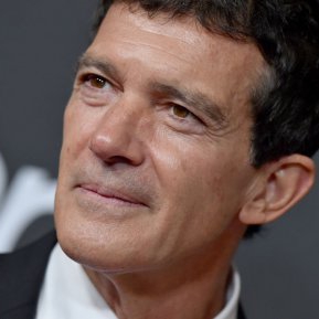 Un bărbat fermecător, dar ghinionist în iubire. Prin ce decepții a trecut Antonio Banderas și ce poveste de viață ascunde