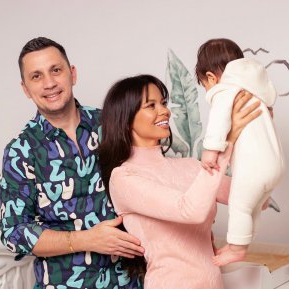 Prima imagine cu chipul fetiței lui Flick! Cu cine seamănă mezina familiei Filcea