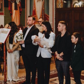 Codin Maticiuc și-a botezat fetița cea mică în secret, la o biserică ridicată chiar de tatăl lui