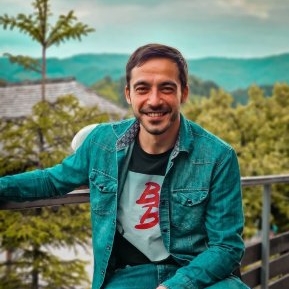 Află totul despre viața lui Petrișor Ruge. Cum a ajuns să devină dansatorul și coregraful de succes care a uimit România