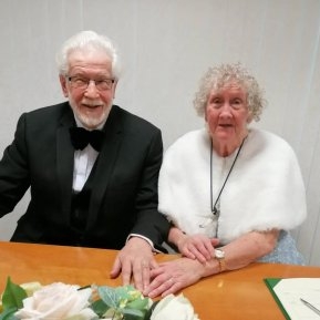 Nu au fost lăsați să se căsătorească în adolescență, dar și-au unit destinele și au spus marele „DA” 60 de ani mai târziu
