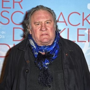 Încă un nume uriaș primește acuzații extrem de grave! Gerard Depardieu ar fi agresat sexual 13 femei