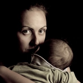 "De neconceput!": Mama, șocată să găsească un bebeluș ascuns în camera fiicei sale adolescente