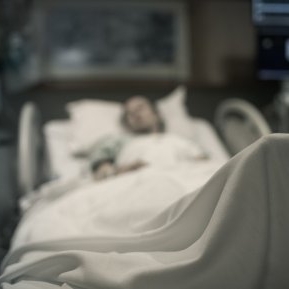 Caz revoltător! Un asistent medical este suspectat că ar fi sedat pacientele pentru a întreține relații intime cu ele