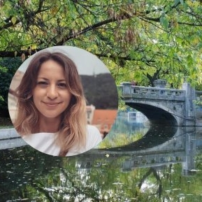 Andreea Hristu a fost bătută și agresată verbal în plină zi, în parcul Cișmigiu. "Nimeni n-a zis nimic, nimeni n-a făcut nimic"