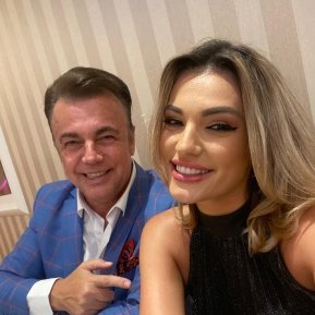 Adrian Enache va deveni bunic. Fiica lui a fost surprinsă cu burtica de gravidă