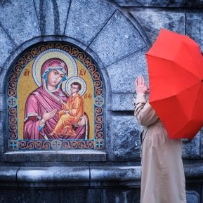 Rugăciunea „Brâul Maicii Domnului” vindecă sufletele îngenuncheate de suferințe! Când trebuie rostită