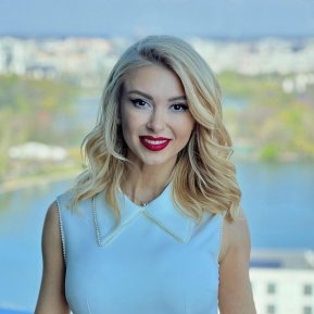 Andreea Bălan spune "DA" iubirii din nou? Ar avea o relație cu un bărbat mai tânăr cu 9 ani