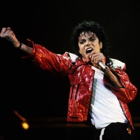 Viața lui Michael Jackson: de la copilul care s-a simțit singur, la adultul pe care nimeni nu l-a înțeles