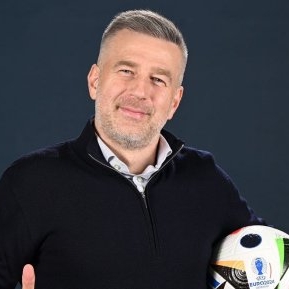 Edi Iordănescu a cerut ajutorul Divin înaintea meciului cu Olanda. A mers la Liturghie cu tot staff-ul
