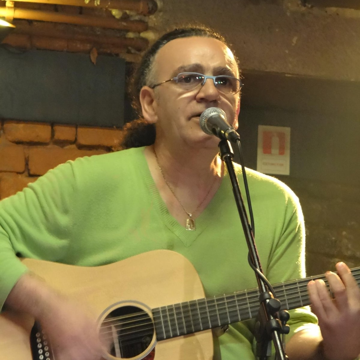 A murit Marius Bațu, fost membru al trupei Holograf, la vârsta de 65 de ani