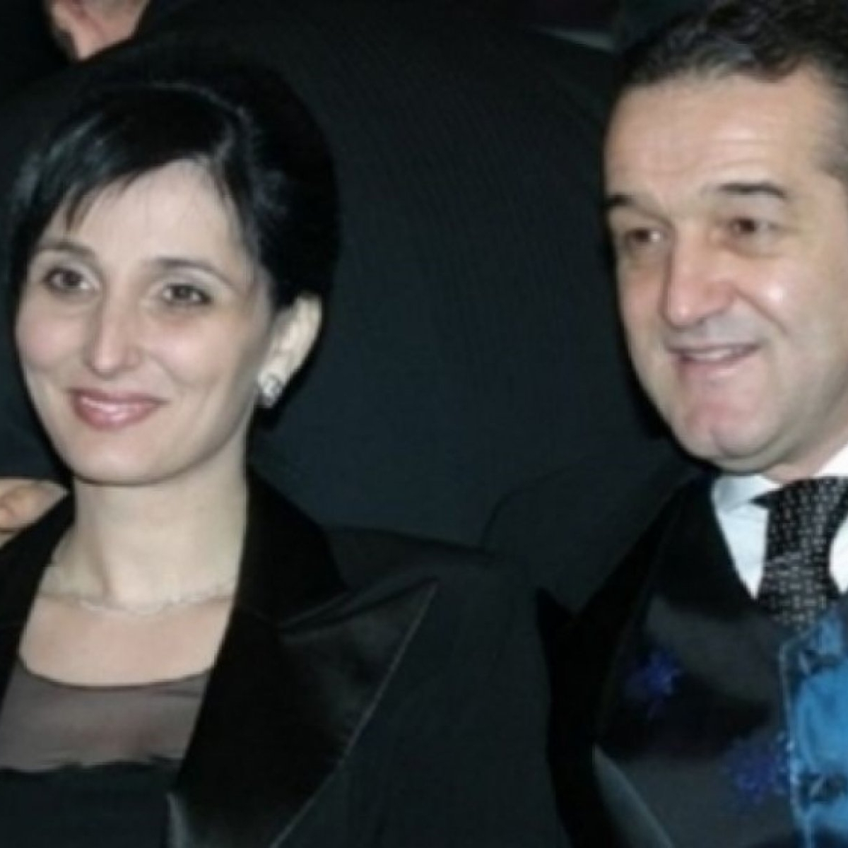 Detaliul secret din viața lui Gigi Becali. Ce grad de rudenie este, de fapt, între el și soția lui, mai tânără cu 12 ani