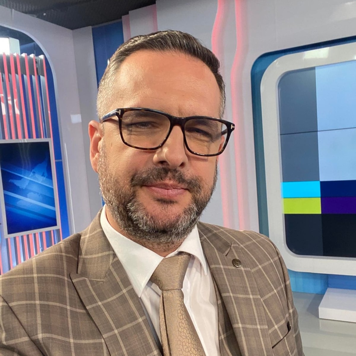 De ce boală ar suferi, de fapt, Mădălin Ionescu. Ce teorie are în legătură cu diagnosticele primite în ultima perioadă