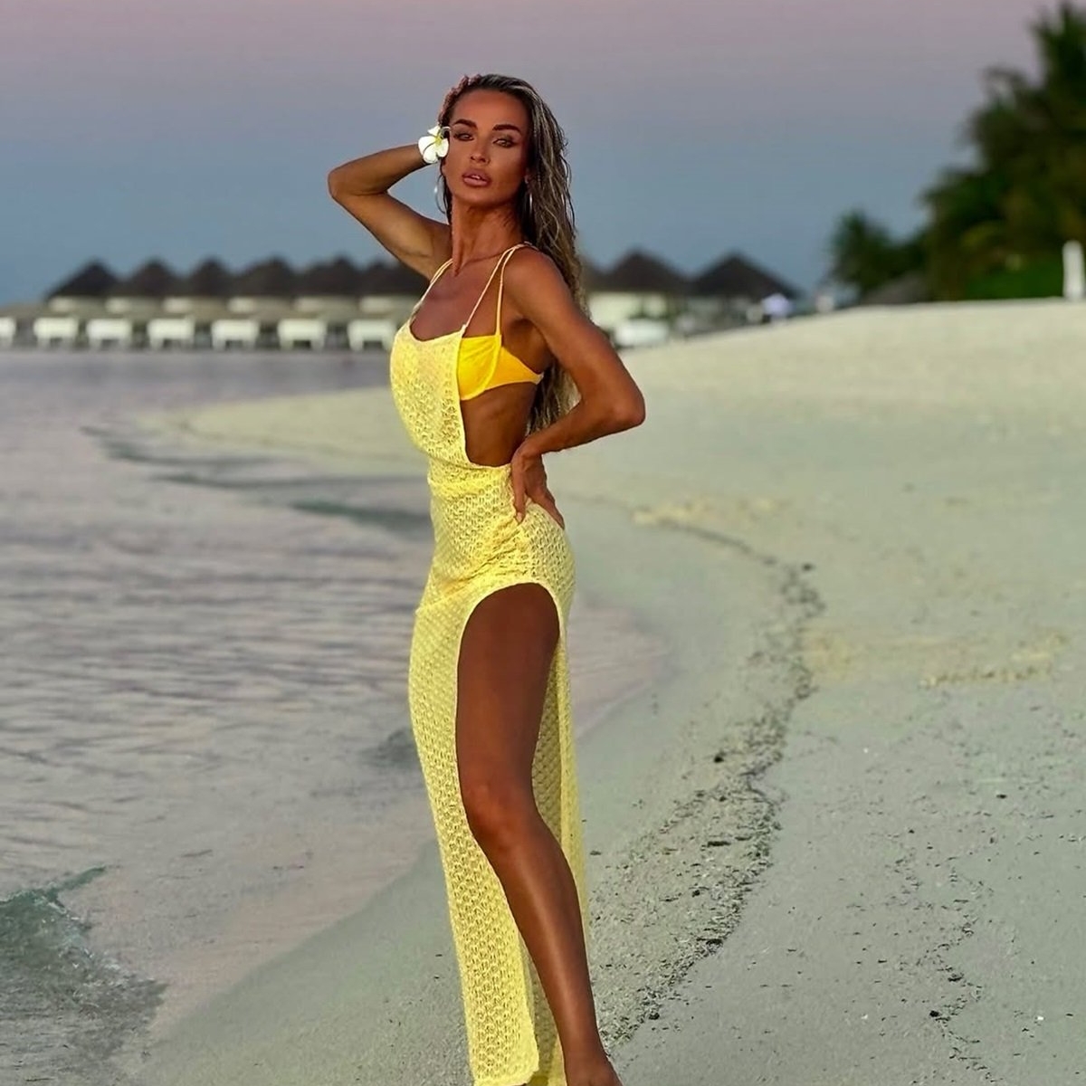 Diana Munteanu, imagini interzis minorilor din vacanța de sărbători. Se apropie de 50 de ani, dar are un corp aproape de perfecțiune