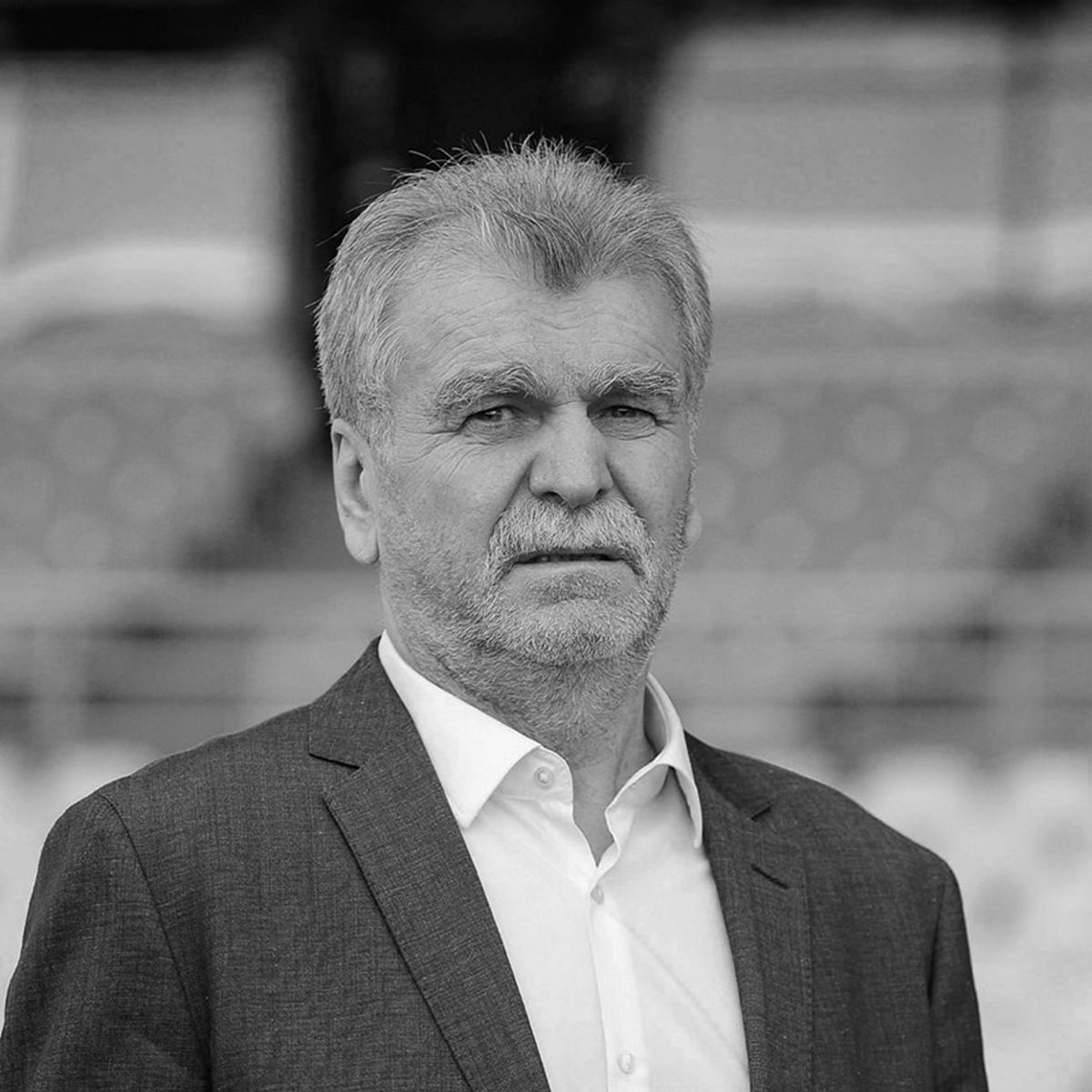 Prima reacție a fiului lui Dinu Gheorghe, după vestea morții fostului președinte de la Rapid și Dinamo. "Tristețea e prea mare..."
