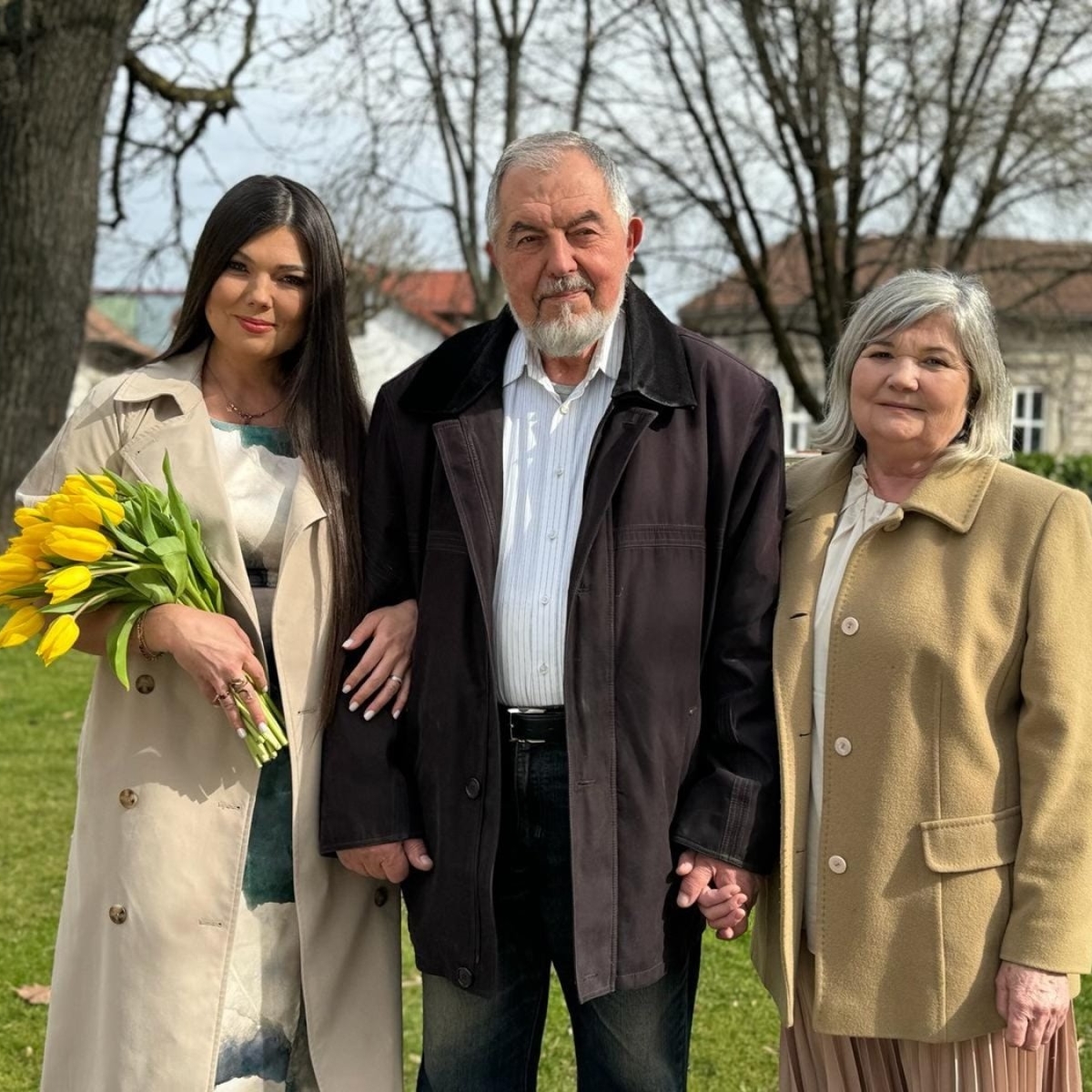 Paula Seling, urare emoționantă pentru tatăl ei. Ce relație frumoasă are cu părinții săi