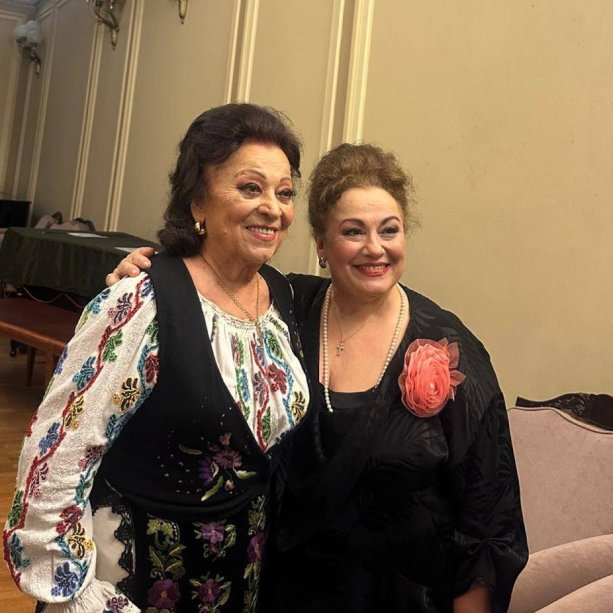 Maria Ciobanu și fiica ei, Leontina Văduva, au avut parte de o revedere extrem de emoționantă la Ateneul Român. Soprana a lăcrimat când și-a văzut mama