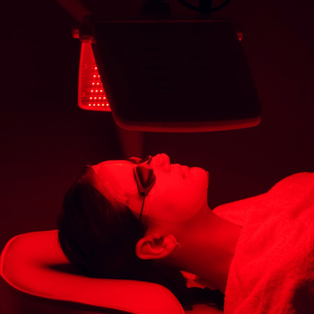 Terapia cu lumină roșie: beneficii și recomandări