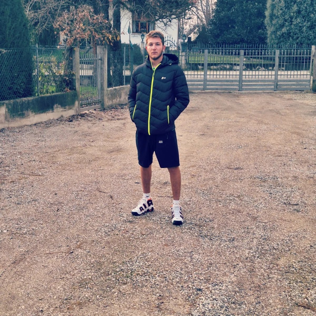 Mirel a plecat în Italia în speranța unei vieți mai bune, dar a murit într-un tragic accident la 20 de ani