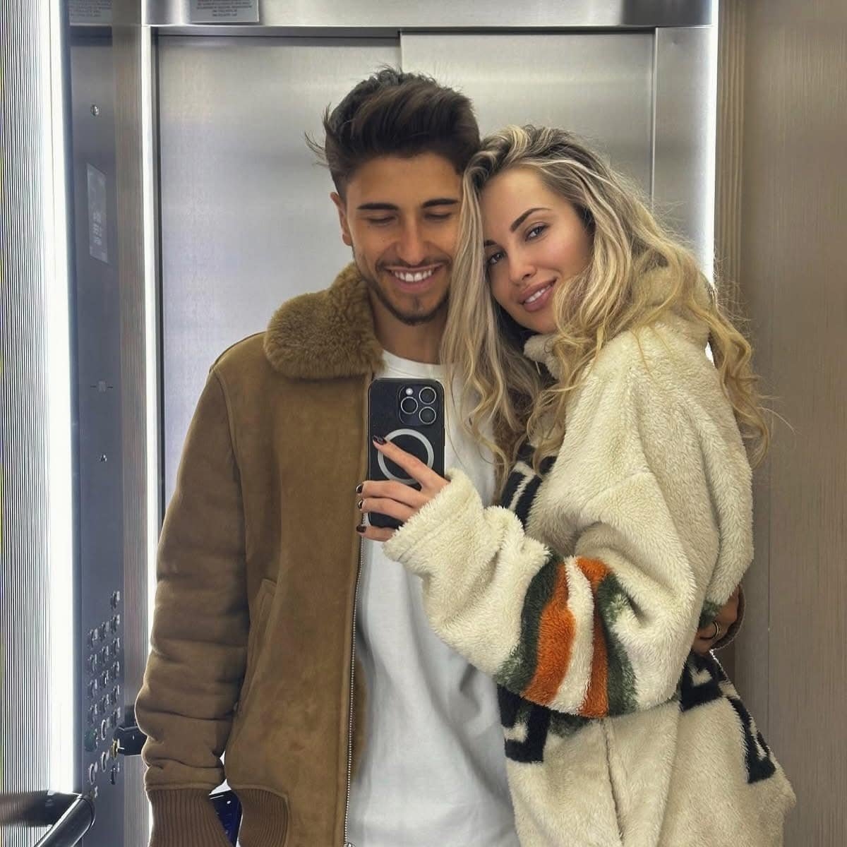 Sebastian Dobrincu s-a despărțit de Otniela Sandu, deși păreau extrem de fericiți. Tânărul milionar a fost surprins deja alături de fosta iubită