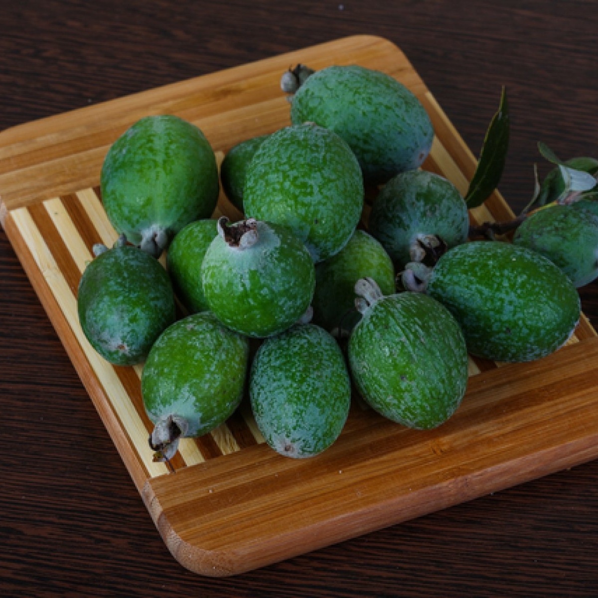 Feijoa: beneficii și idei de consum
