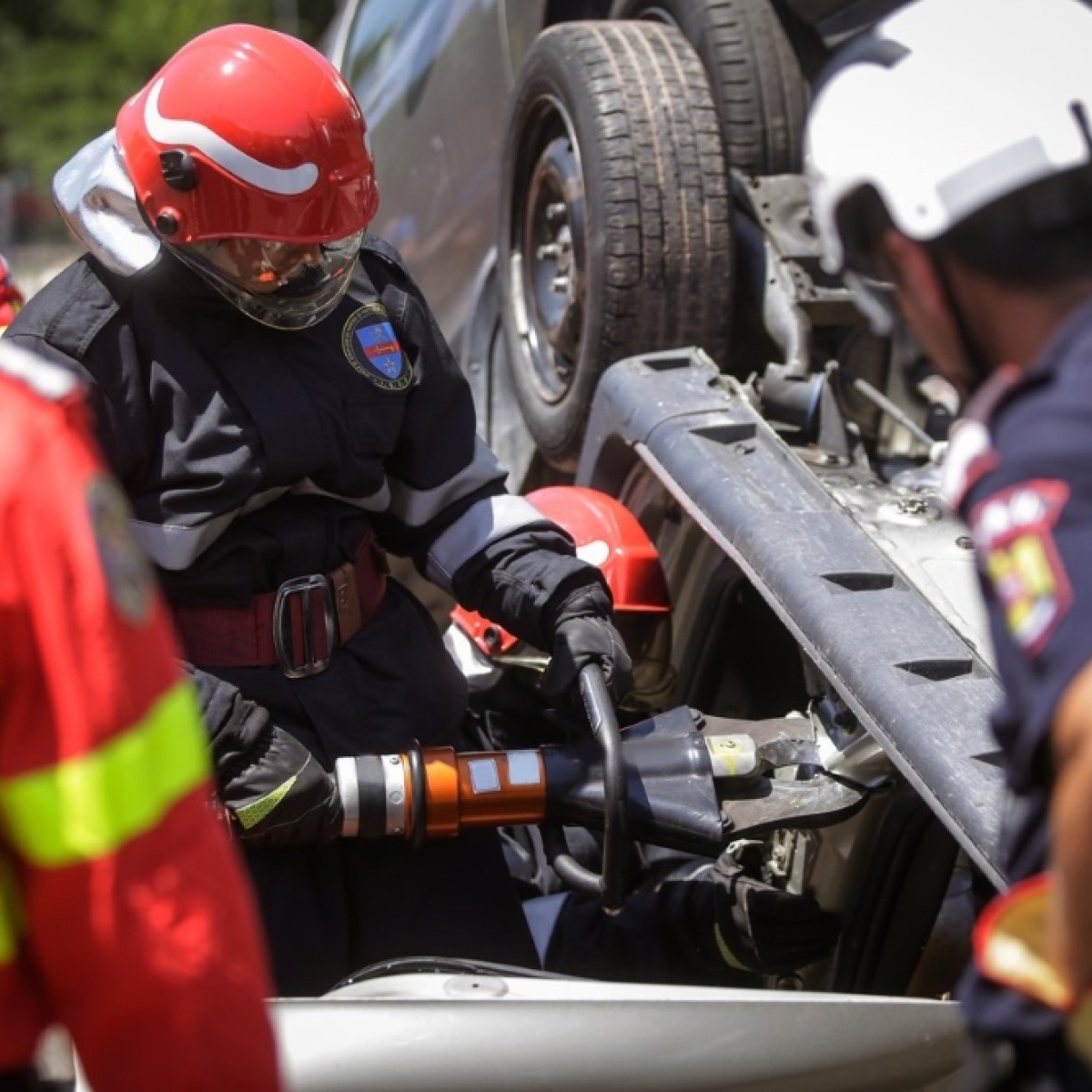 Veronica, o femeie de 53 de ani, a murit într-un tragic accident, după ce mașina în care se afla a fost lovită de tren. Venise în România pentru a-și sărbători fiul