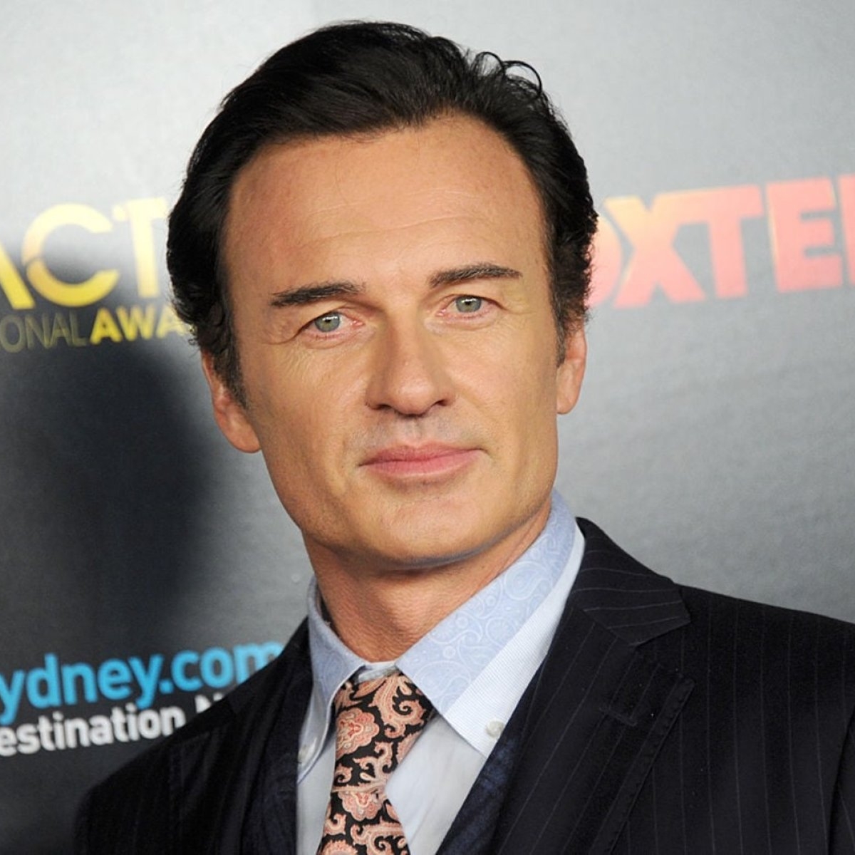 Julian Mcmahon, starul din serialul "Nip/Tuck" a murit la 56 de ani, după o lungă luptă cu cancerul