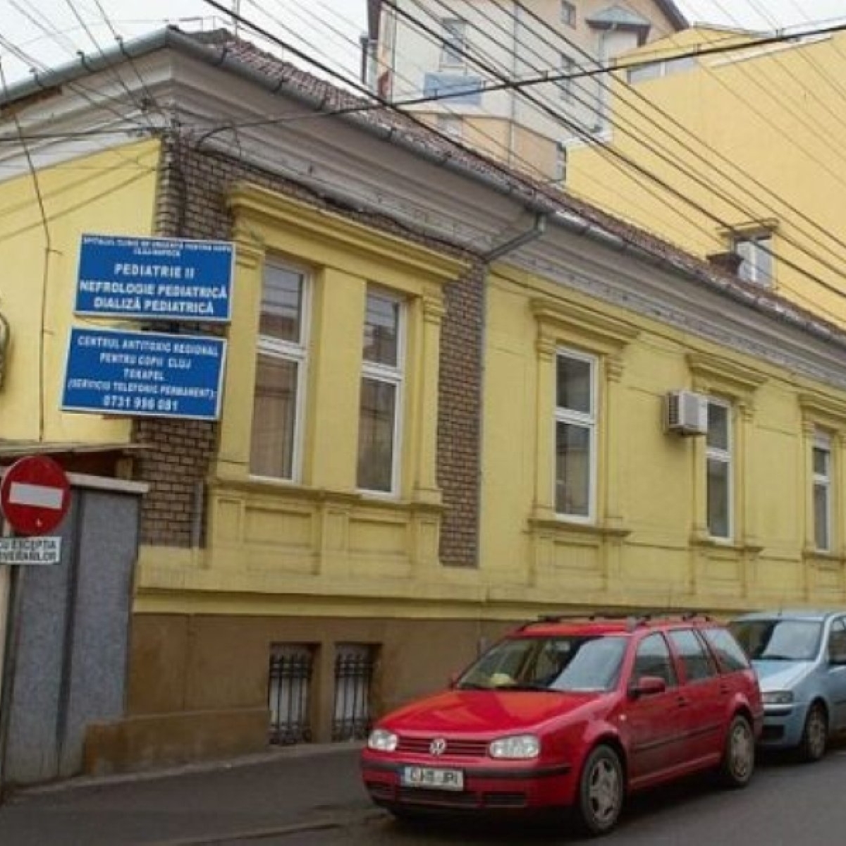 Tragedie la Spitalul de Pediatrie din Cluj! O mamă s-a aruncat de la etaj. Era internată cu bebelușul ei de 3 luni