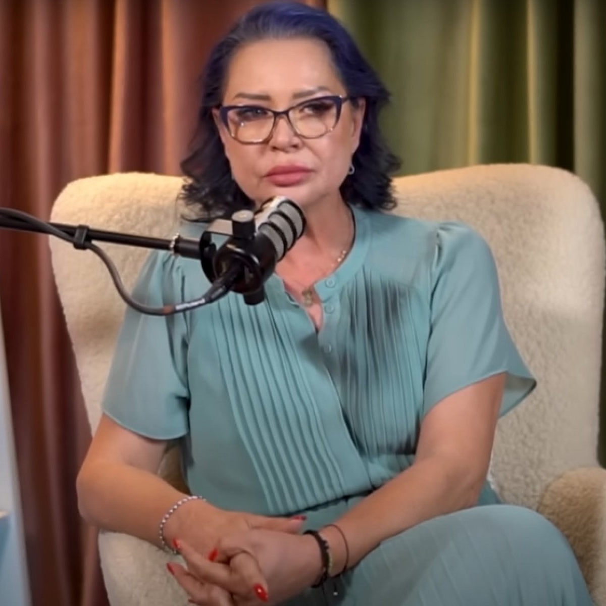 Eugenia Șerban și-a primit din nou fiul dependent de substanțe interzise acasă. „Poate alți părinți pot să renunțe la copiii lor, eu nu pot"