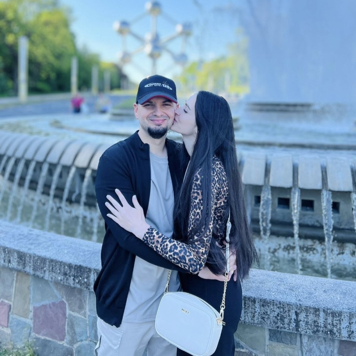 Vadim, un bărbat de 39 de ani din Arad a murit tragic în vacanța cu familia din Thasos. Soția își strigă public durerea după ce a rămas cu trei copii de crescut: "Doamne, de ce l-ai luat"
