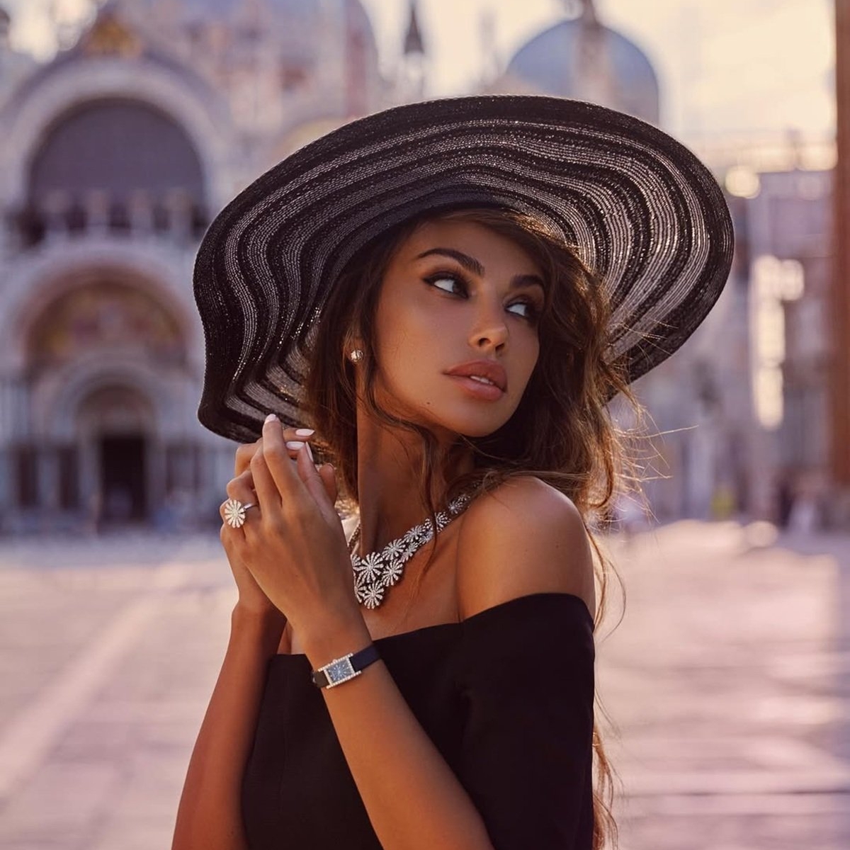 Mădălina Ghenea, diagnosticată cu o boală incurabilă. „Mă simt extrem de rău, mai ales în ultima vreme”
