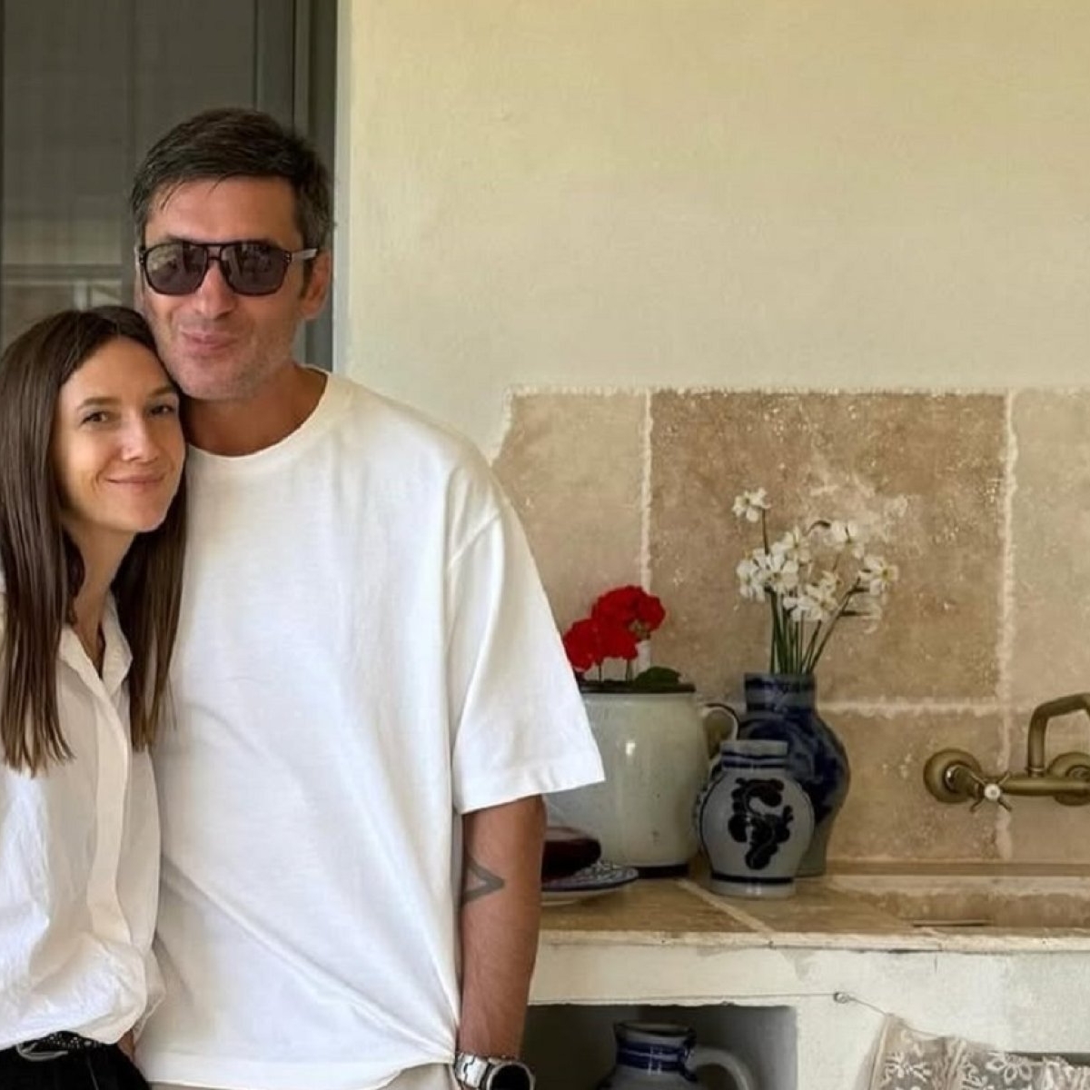 Adela Popescu și Radu Vâlcan s-au mutat la țară. Cei doi trăiesc momente de vis la casa lor de la Șușani