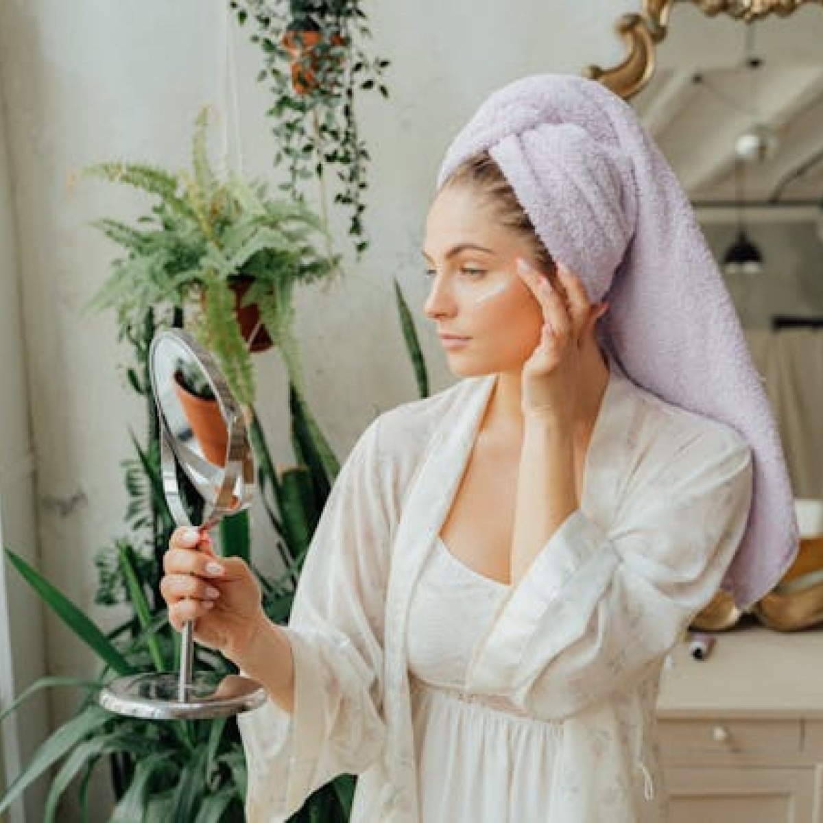 Crema cu estrogen: beneficii și recomandări