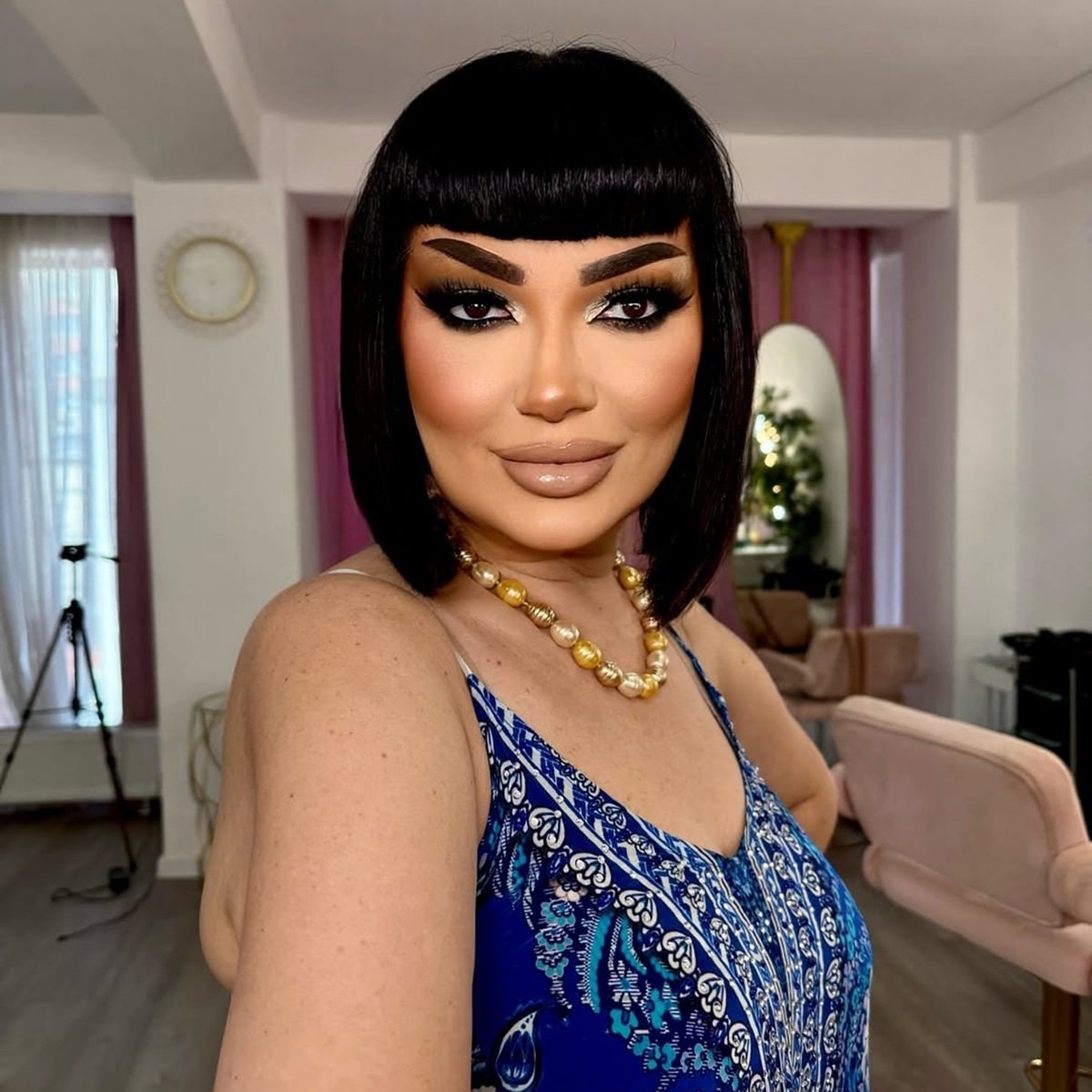 Ozana Barabancea, aspru criticată după ce și-a editat excesiv pozele și fanii nu o mai recunosc. „Pare că sunteți o figurină de ceară de la Madame Tussauds”