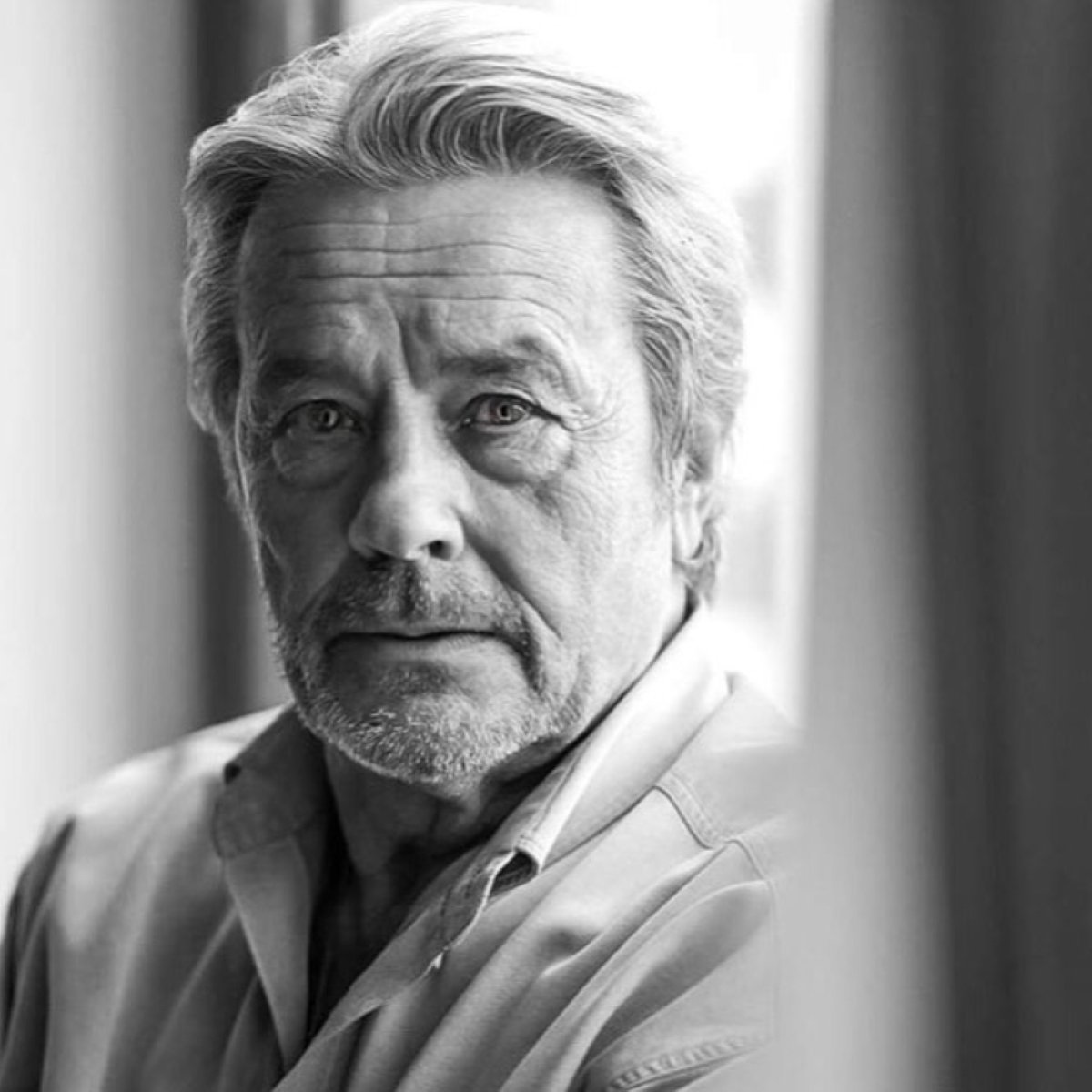 Alain Delon, uitat de proprii copii? Anthony, Anouchka și Alain-Fabien nu au fost prezenți la parastasul de un an al regretatului lor părinte