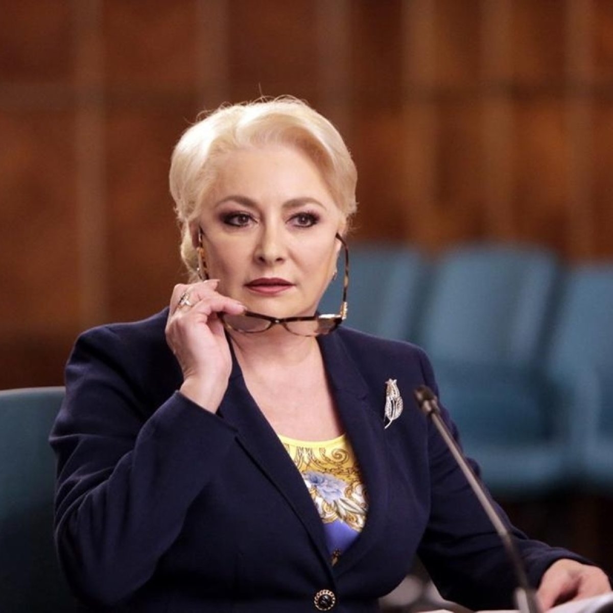 Viorica Dăncilă, adevărul despre alegerea de a nu mai avea copii după ce l-a înfiat pe Victor. "Îl cheamă și Victor, de la Victorie, a fost imediat după Revoluție"
