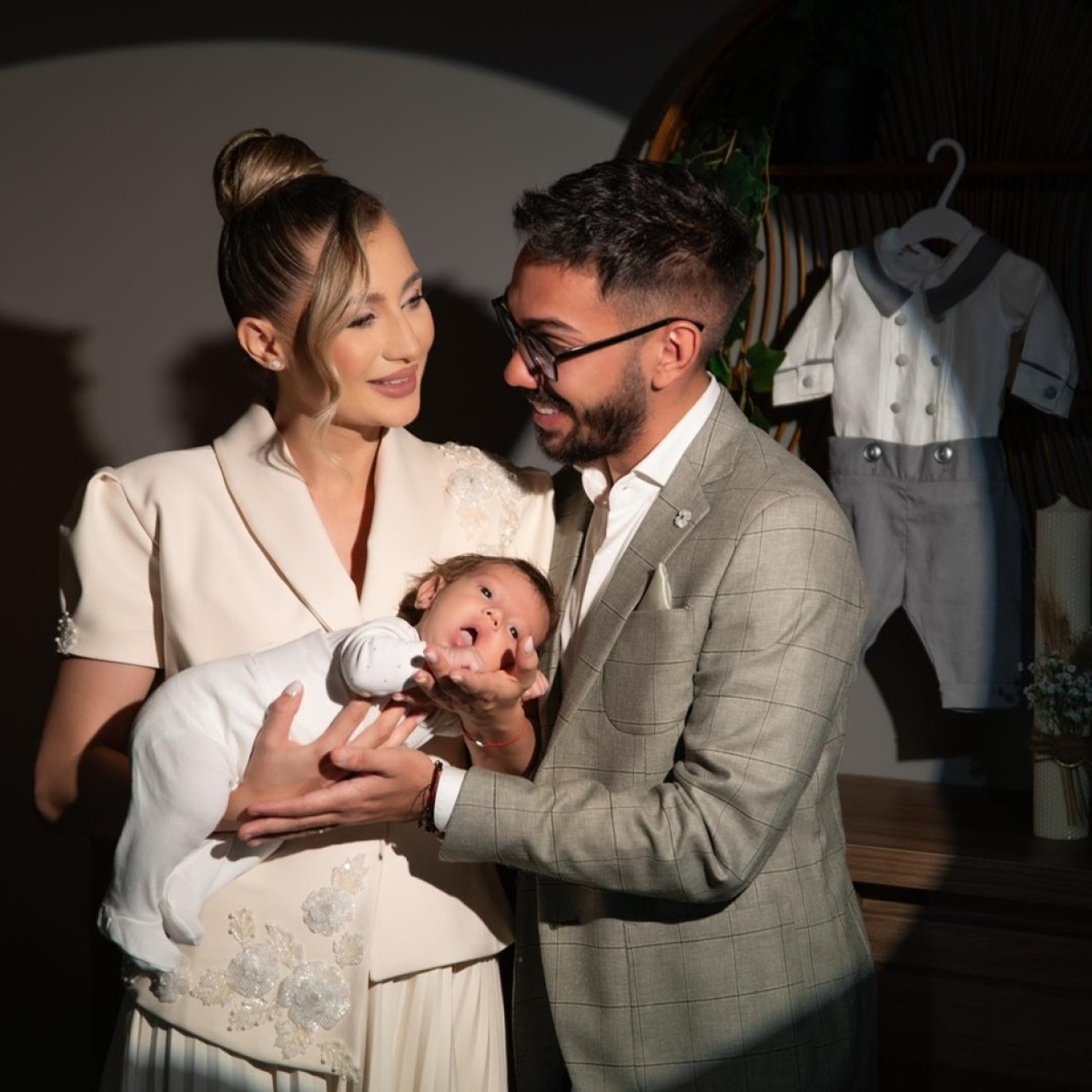 Clipe de coșmar pentru Claudia Puican și Armin Nicoară. Ce probleme de sănătate are fiul lor
