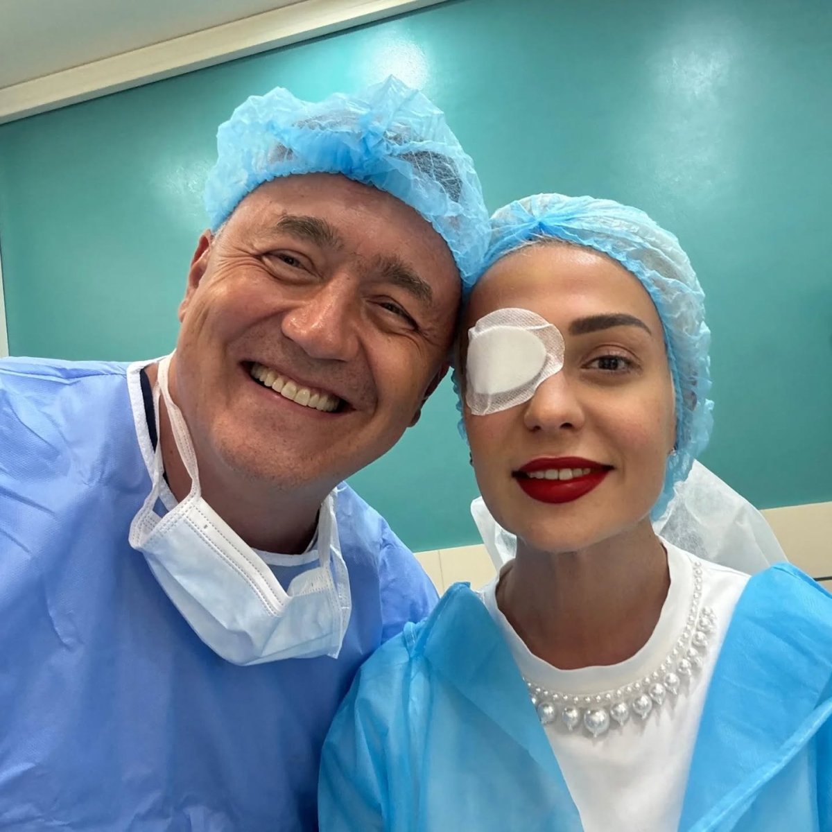 Monica Anghel a ajuns pe masa de operație. Ce se întâmplă cu artista după ce a apărut cu un ochi bandajat în online