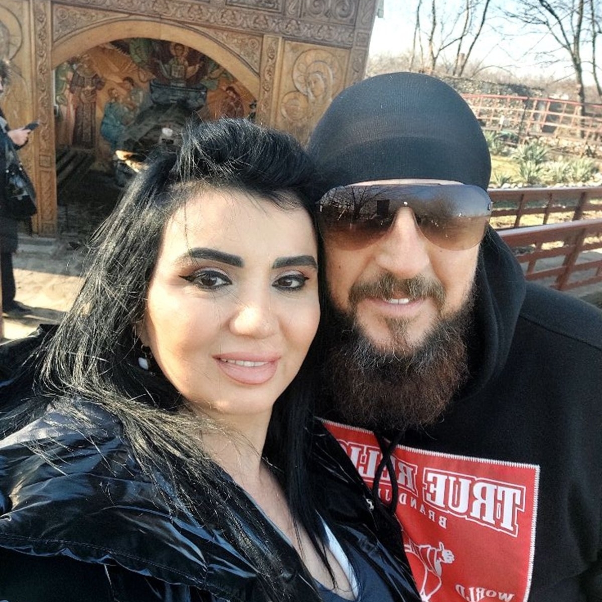 De ce nu participă George Restivan la înmormântarea mamei Adrianei Bahmuțeanu. Cei doi plănuiesc să se căsătorească în viitorul apropiat